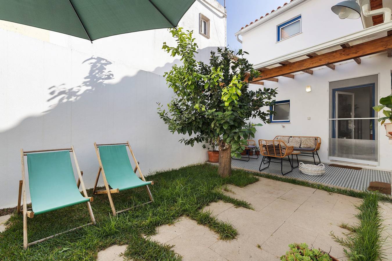 Apartamento de férias inteiro, Tiny Home 'Casa Das Cantonas Valada' com piscina partilhada, Wi-Fi e ar condicionado in Valada, Rio Tejo