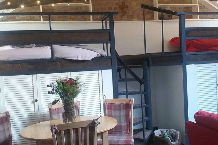 The Little House in Hull Pet Friendly  Sanctuary in the City in Kingston-upon-Hull, Yorkshire and the Humber