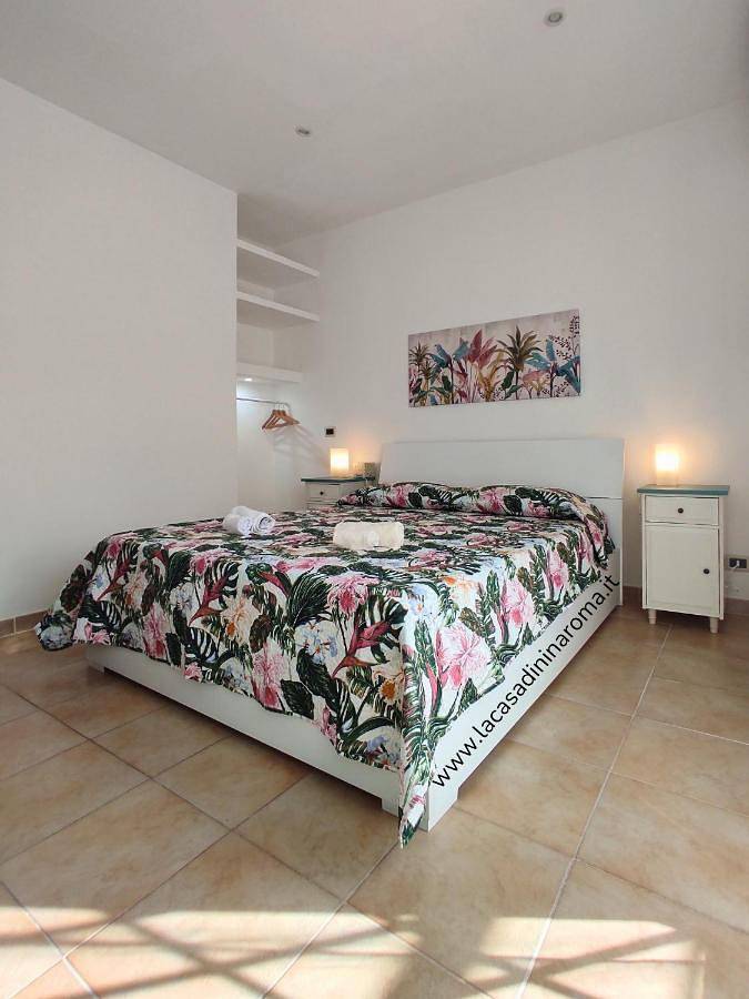 Appartamento intero, La casa di Nina Metro A e Aeroporto in Casal Morena, Roma