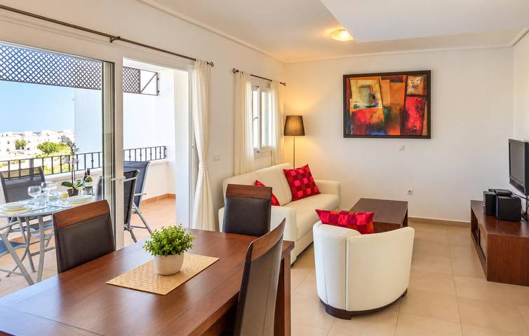 Entire holiday apartment, Beachside Bliss: A/C, Parking, Pool & WiFi in Murcia, Murcia Inland