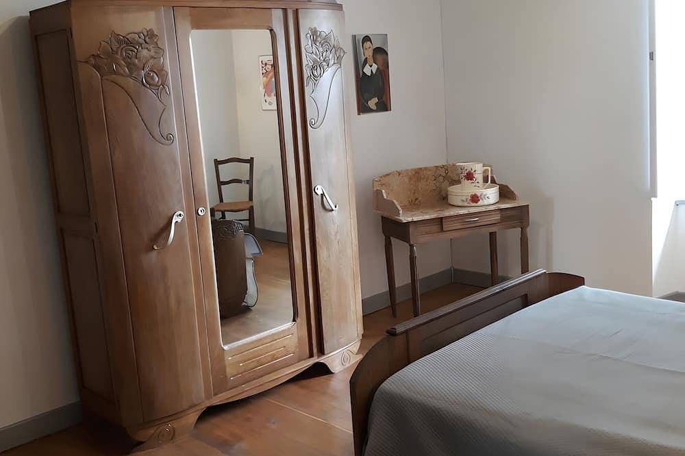 Chambre d’hôtes « La Ferme Du Marronnier » avec terrasse privée, jardin commun et Wi-Fi in Valence-d'Albigeois, Région d'Albi