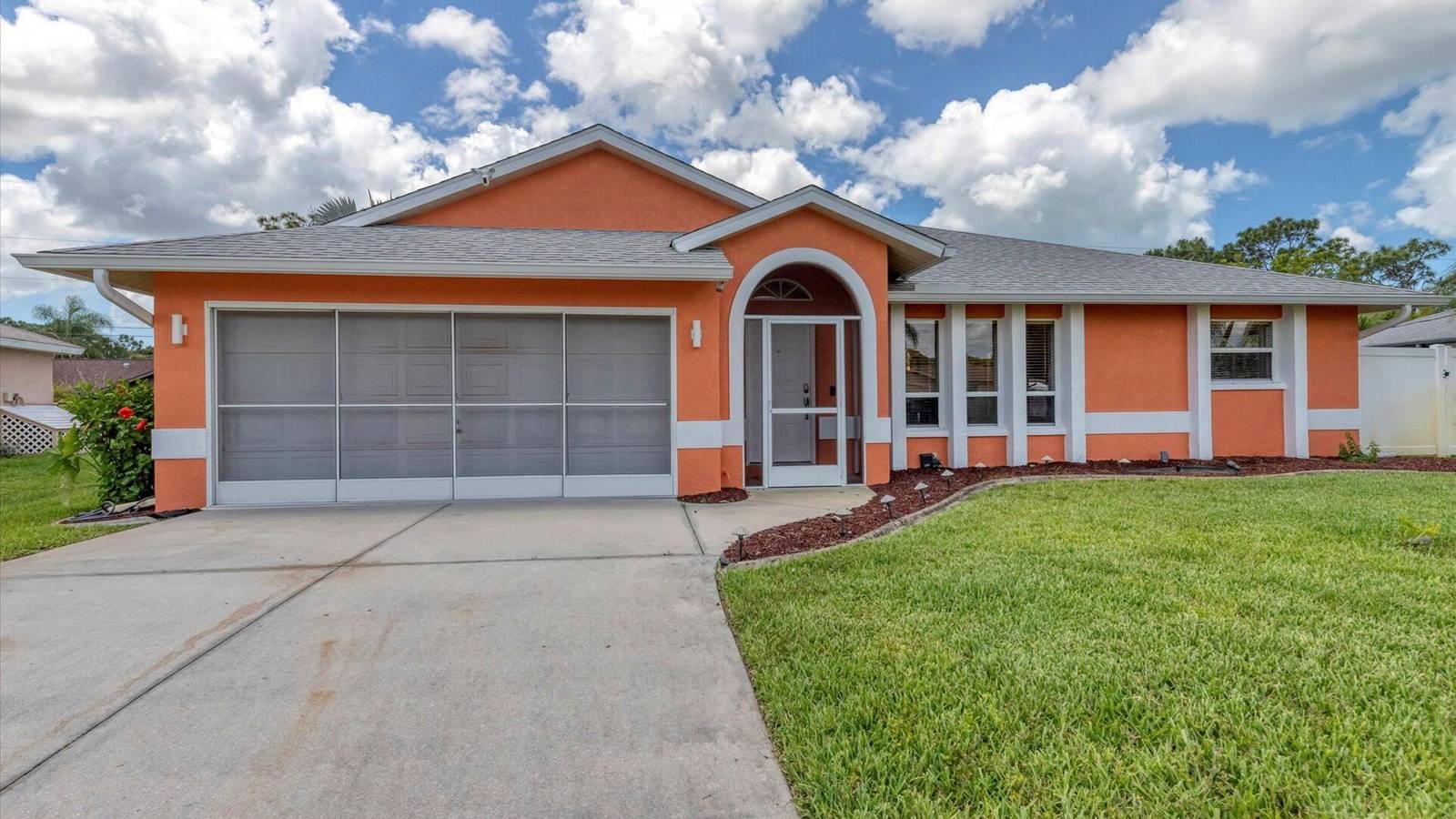Beautiful House with first class amenities on Charlotte Harbor Area, Charlotte County House 5829 in Charlotte County