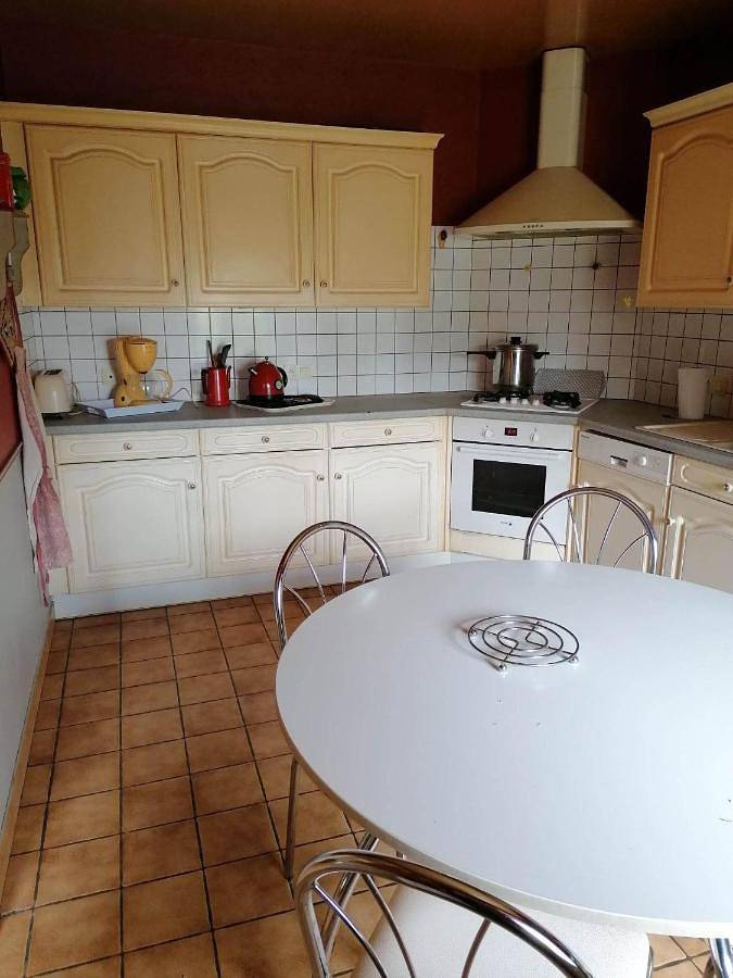 Location de vacances pour 6 personnes, avec jardin et vue dans Saint-Malon-sur-Mel - 4