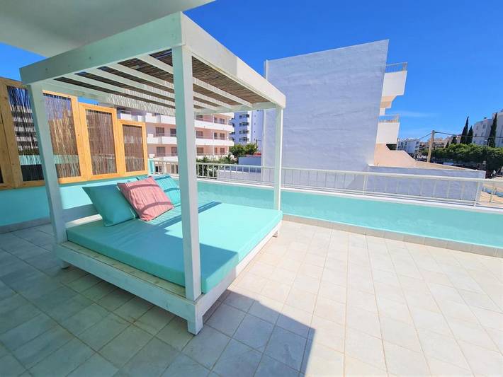 Gîte pour 3 personnes, avec terrasse ainsi que vue et piscine dans Playa d'en Bossa - 3
