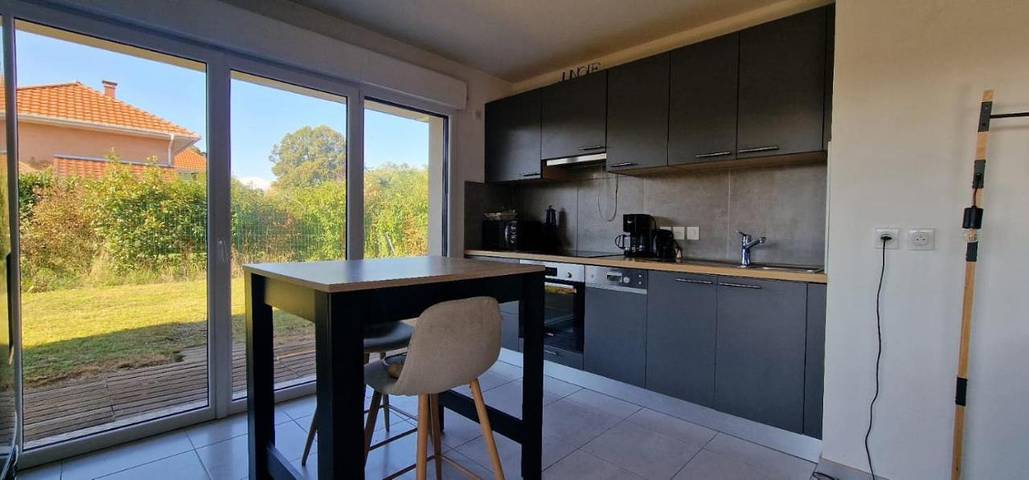 Gîte pour 3 personnes, avec jardin et vue, animaux acceptés à Douvaine - 3