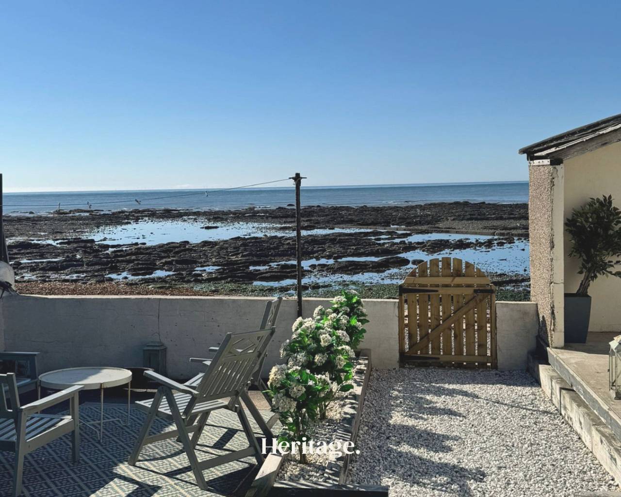 Coorie By The Coast, beachfront cottage, Arbroath in Arbroath, Angus