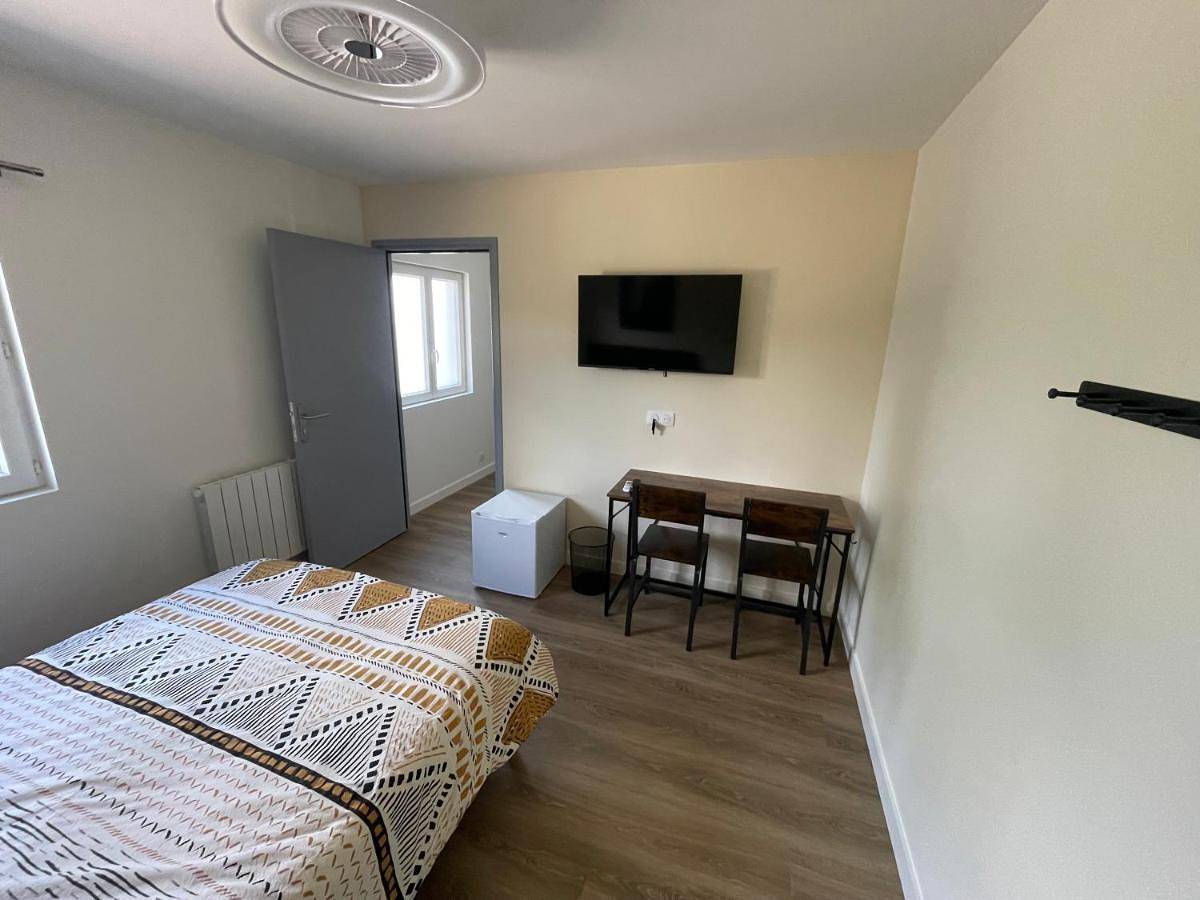 Chambre Le Renard 4 personnes avec petit déjeuner inclus in Cernon, Jura Francais