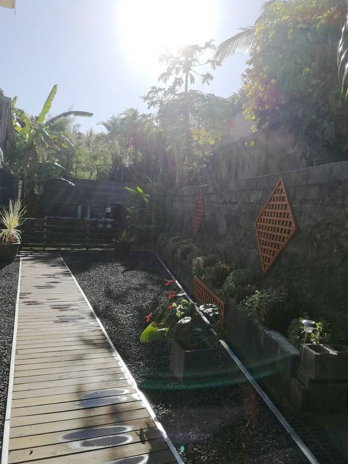 Gîte pour 3 personnes, avec jardin et vue dans Bois de Nèfles - 4