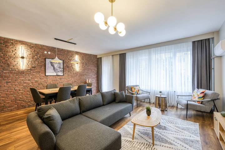 Geheel appartement, Prestige, Spacious, 3Br in Kadıköy (district), Istanbul