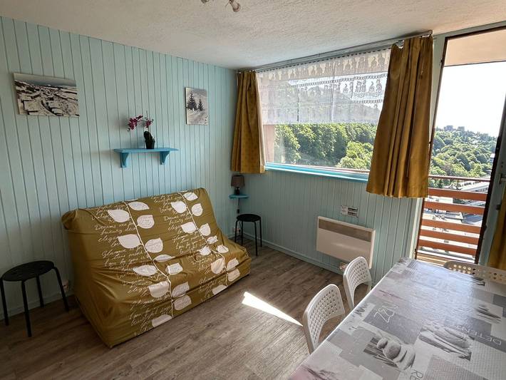 Location de vacances pour 4 personnes, avec balcon à Besse-et-Saint-Anastaise