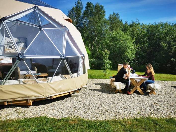 Telt for 3 personer, med Terrasse og Hage i tillegg til Utsikt i Finnmark