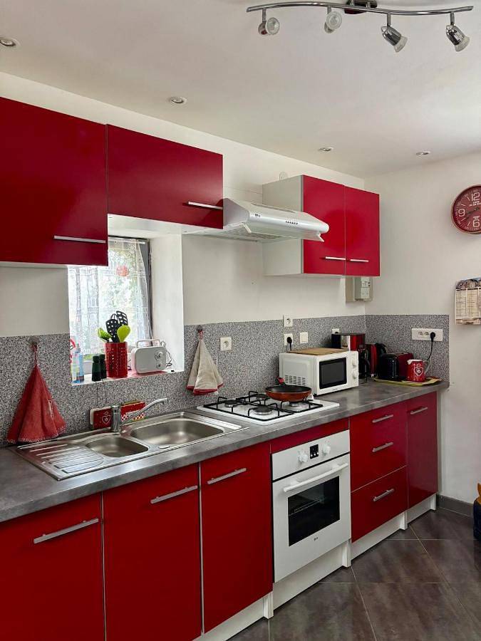 Location de vacances pour 5 personnes, avec jardin à Saint-Martin-d'Abbat