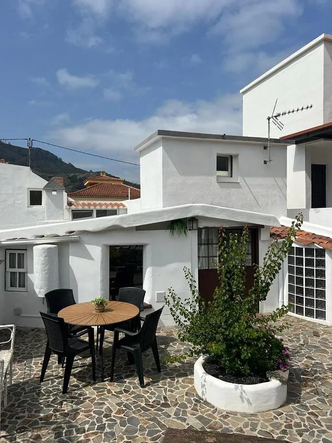 Holiday apartment for 3 people, with garden and view - 1