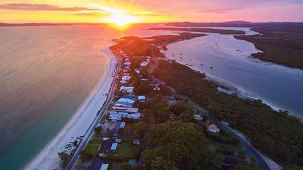 Holiday Home for 9 People in Hawks Nest, Hunter Valley, Photo 4