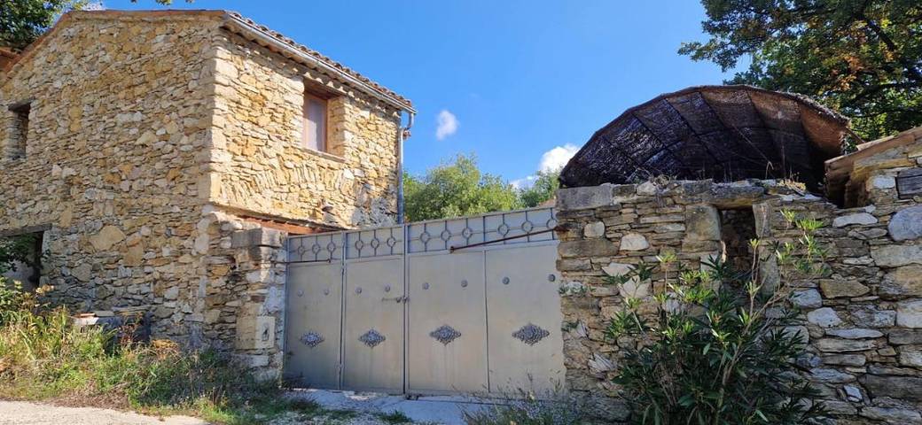 Location de vacances pour 2 personnes, avec balcon et piscine à Mollans-sur-Ouvèze - 3