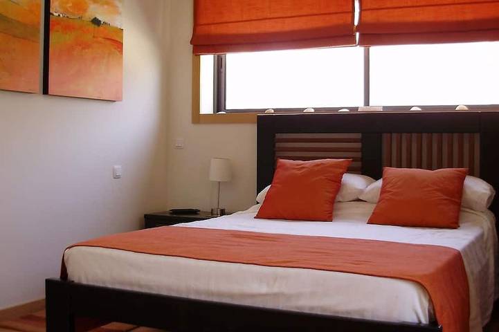 Ganze Wohnung, Fünf * Apartment mit schönem Meerblick vom Balkon in Olhão, Parque Natural da Ria Formosa