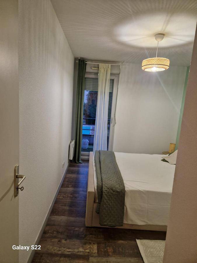 Gîte pour 4 personnes, avec piscine ainsi que vue et balcon à Villefranche-sur-Saône - 4