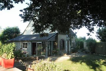 Gîte pour 6 personnes, avec jardin et terrasse dans Perche-en-Nocé