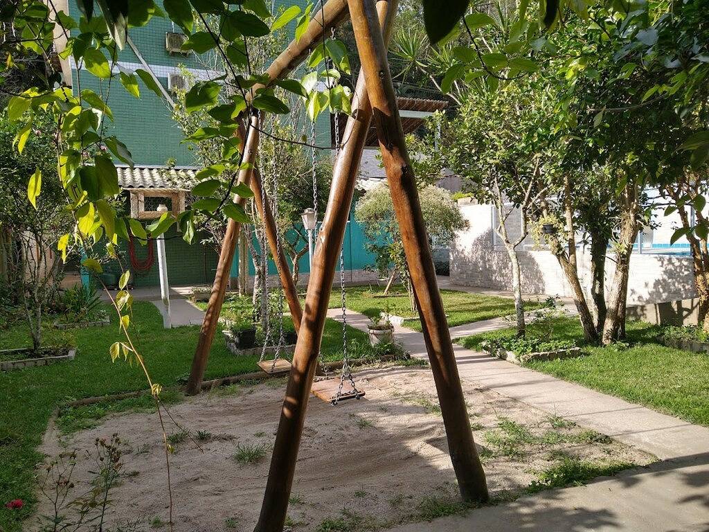 Ganze Wohnung, Apartment mit Pool und Freizeitbereich, 2 Schlafzimmer, möbliert, neben Martim de Sá in Caraguatatuba, Região Metropolitana do Vale do Paraíba e Litoral Norte