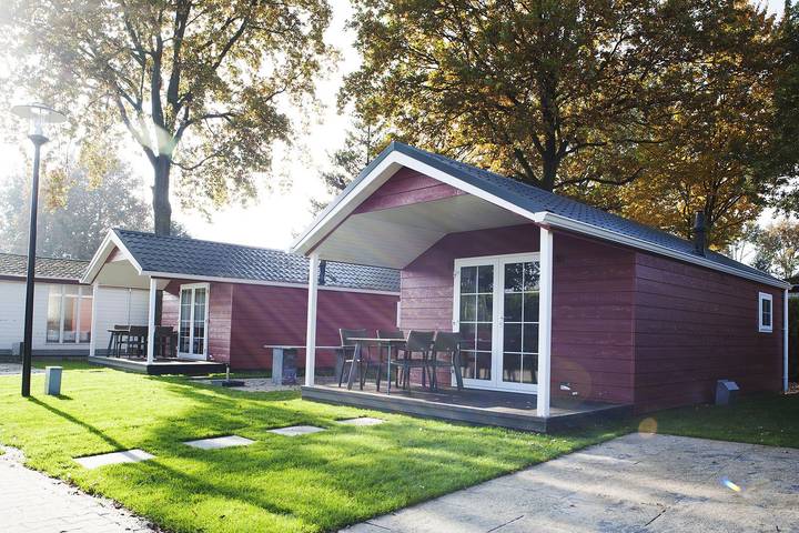 Natuurhuisje voor 8 personen, met Terras en Kinderzwembad op de Veluwe