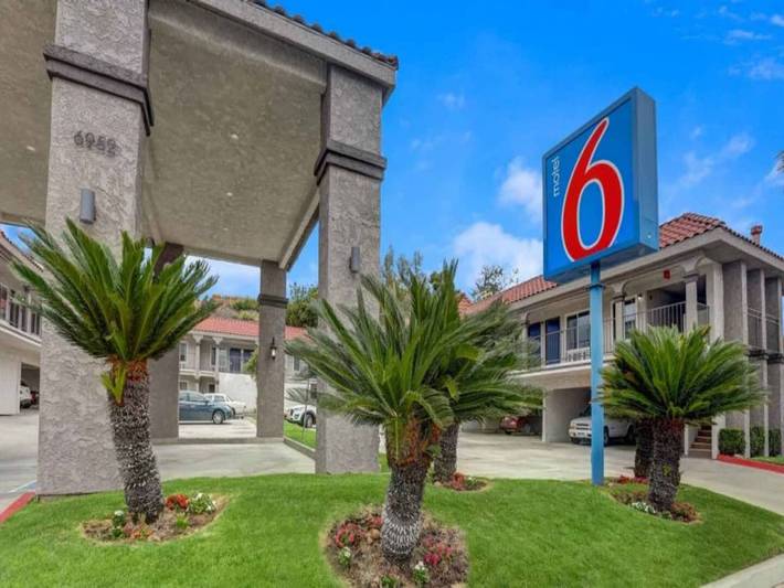 Apartamento entero, 2 camas tamaño queen | No fumadores, microondas in La Mesa, San Diego County