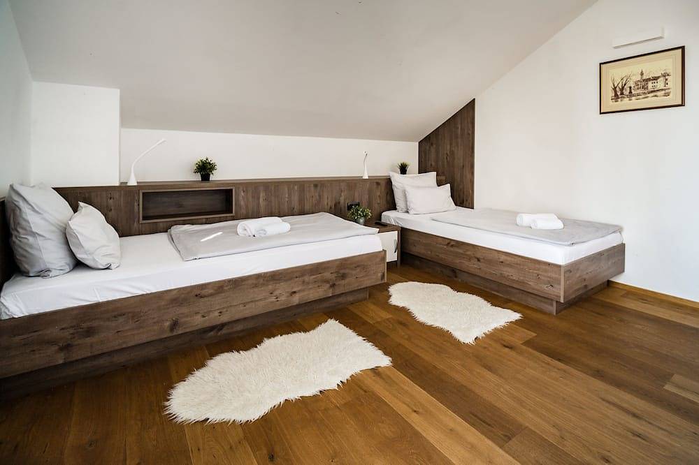 Villa Alba with a Private Pool in Novalja, Pag