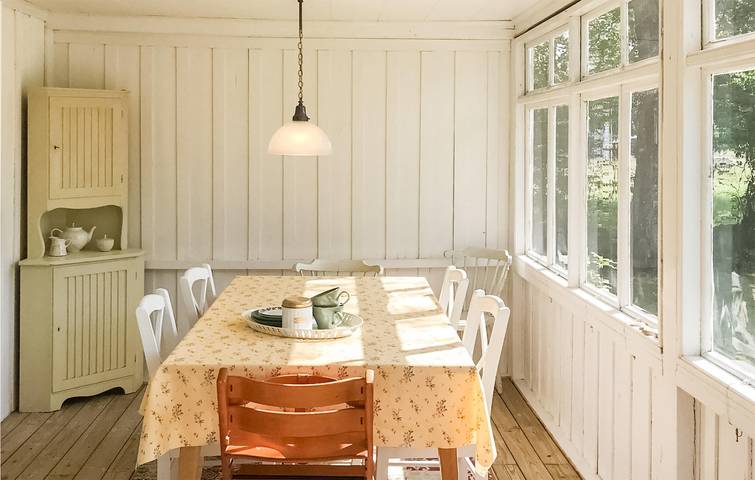 Hus för 3 Personer med terass in Färjestaden, Öland