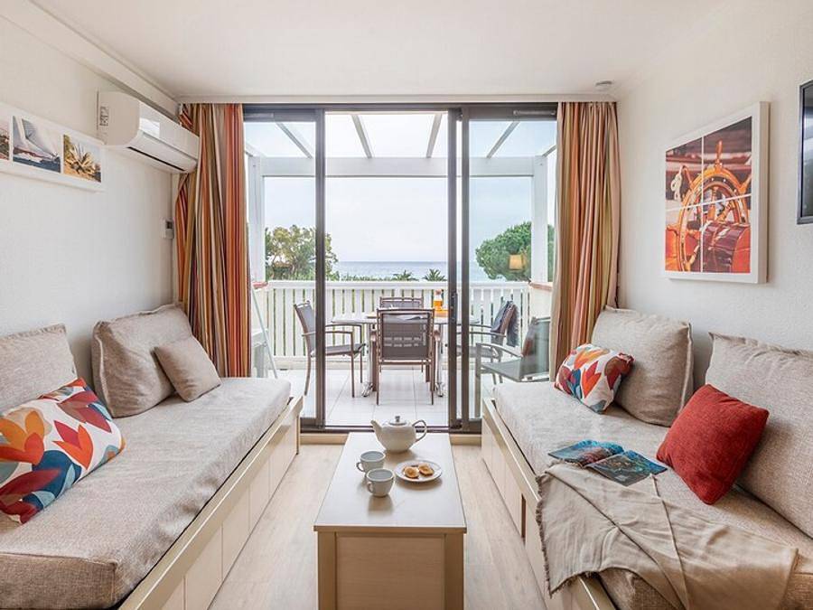 Pierre & Vacances Résidence L'Anse de Pramousquier - Wohnung 6 personen - - 1 Schlafzimmer + 1 Schlafalkoven - Terrasse oder Balkon - Meerblick - Südlage in Pramousquier, Le Lavandou