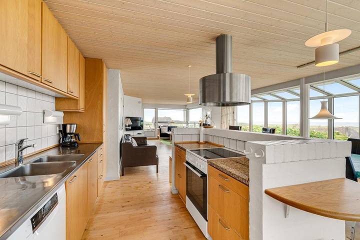 Ferienhaus mit Meerblick für 8 Personen, mit Sauna und Balkon/Terrasse sowie Ausblick und Terrasse in Henne Strand - 3