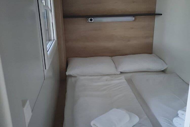 Dalmatino Pleasure Mobile Home - Two Bedroom Mobile Home with Terrace in Privlaka, Zara