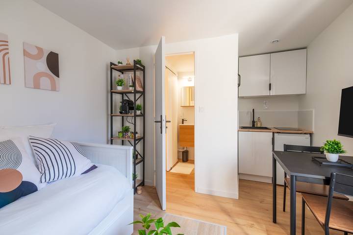 Studio pour 2 personnes, adapté aux familles dans Mayenne - 3