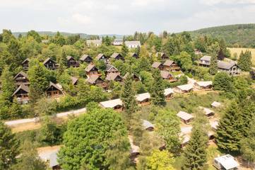 Gîte pour 6 personnes, avec piscine dans Dochamps