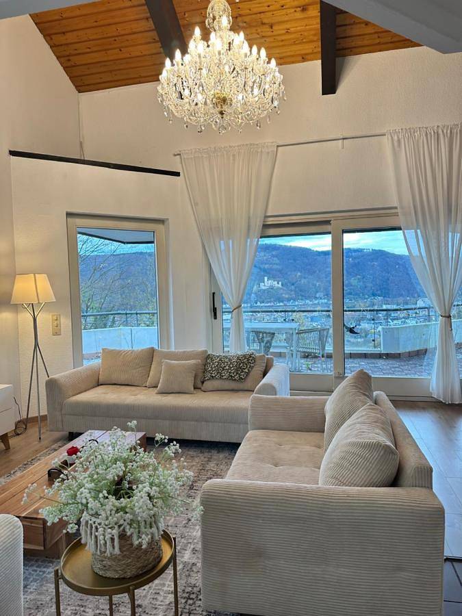 Apartamento de vacaciones para 10 personas, con piscina y jardín además de sauna y jacuzzi - 1