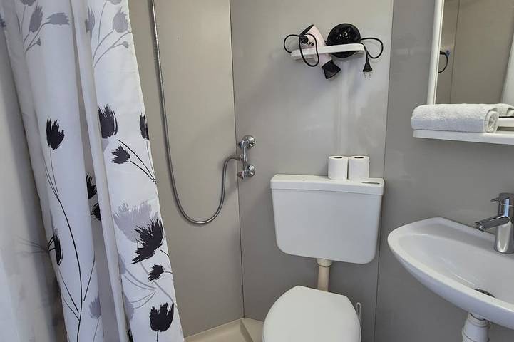 Appartement entier, Studio Cosy Tours Centre • Idéal Gare, Congrès Vinci & Châteaux de la Loire in Tours, Région de Tours