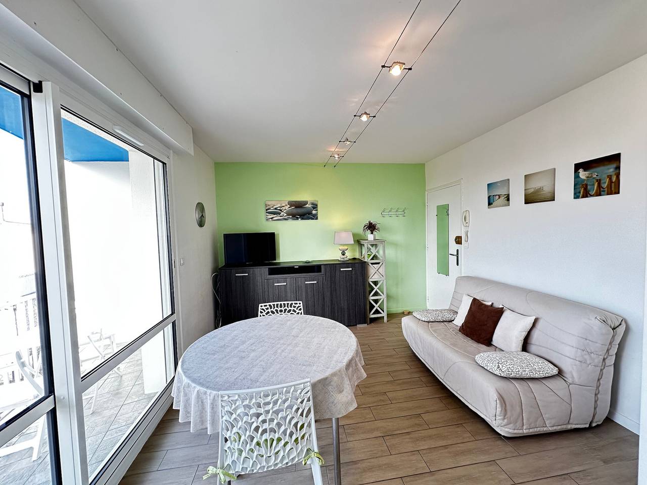Apartamento entero, Estudio acogedor vista al mar, centro Fouras, balcón, 2 pers in Fouras, Region de Rochefort