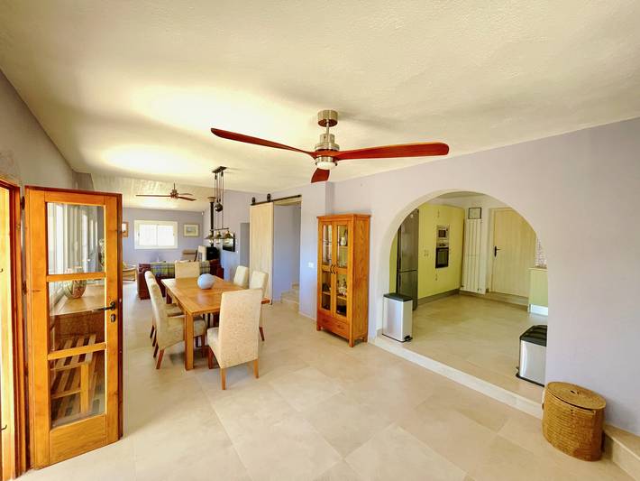 Casa rural para 13 personas, con balcón y jardín, Familias con niños en La Ampolla - 4