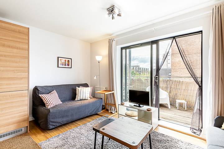 Ganze Wohnung, Ferienwohnung für 6 Personen mit Balkon in Tower Hamlets, London
