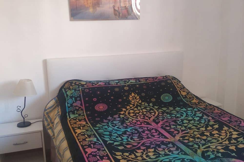 Ganze Wohnung, Schöne Familienwohnung 3 Minuten vom Strand entfernt in La Cala del Moral, Costa del Sol