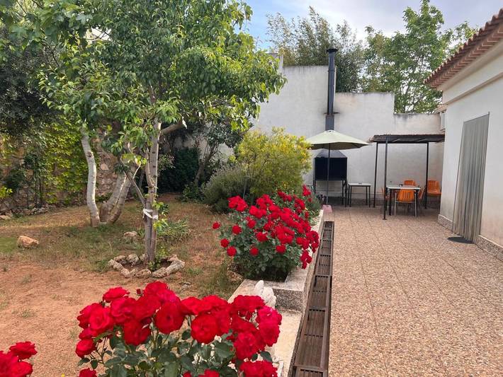 Casa rural para 6 personas, con vistas y jardín, Se admiten mascotas en Parque natural de las Lagunas de Ruidera - 2