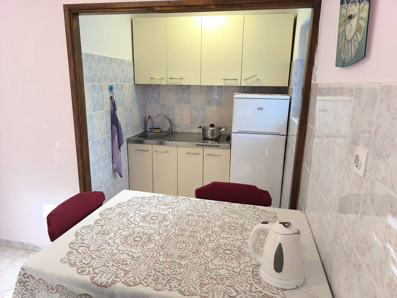 Ganze Wohnung, Ferienwohnung für 4 Personen mit Garten in Primosten, Šibenik-Knin