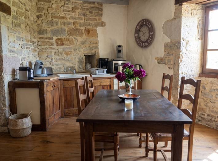 Gite 'Cap Del Mas' with Private Terrace and Wi-Fi in Ambeyrac, Quercy