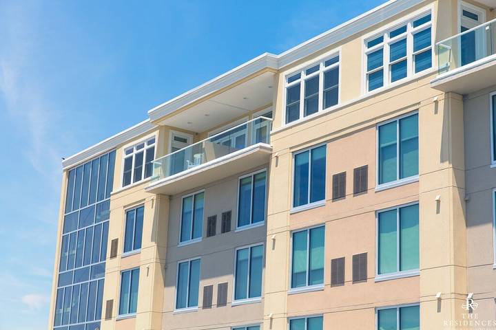 Vacation rental for 6 people, with balcony and pool in Dewey Beach