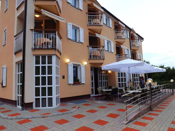 Maison d’hôte pour 2 personnes, avec piscine ainsi que jardin et vue dans Krk - 3