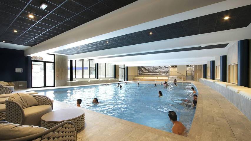 Chalet pour 11 personnes, avec piscine et balcon à Huez - 2