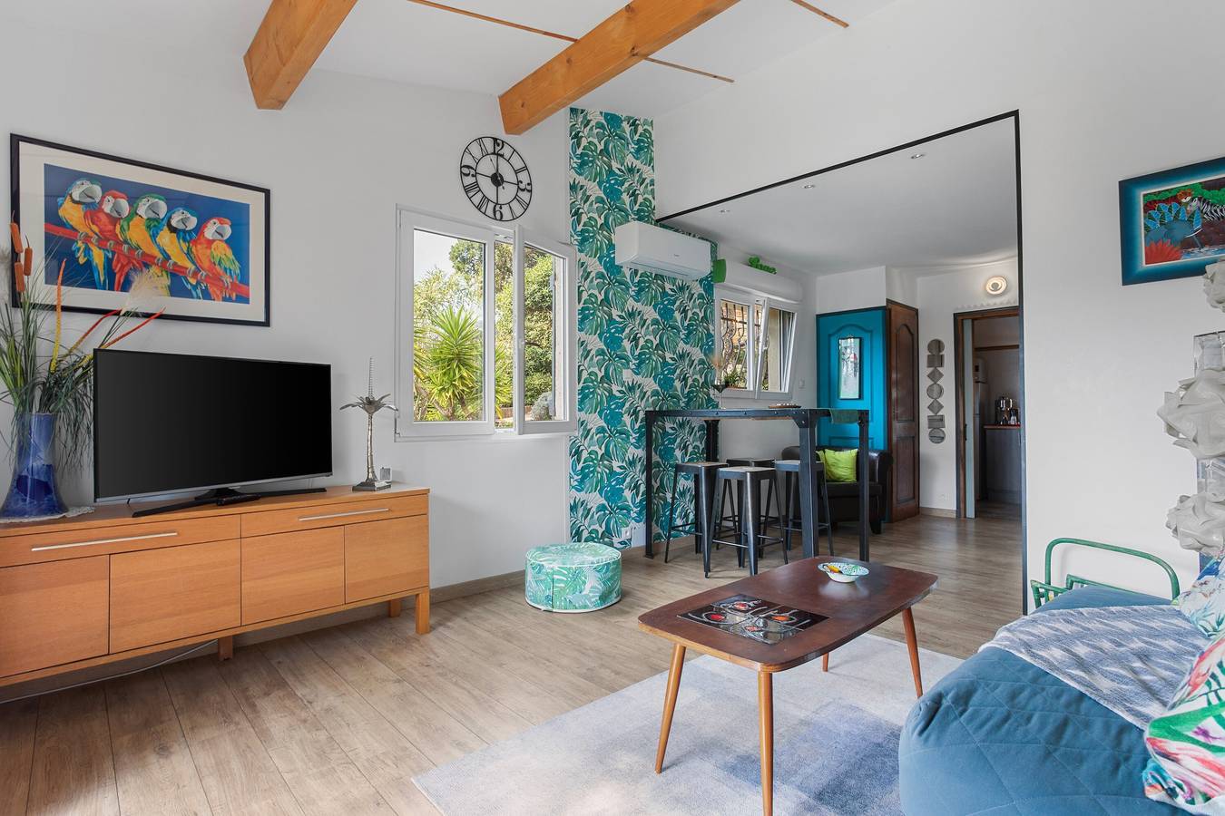 Entire apartment, “Le Patio” with Sea View, Wi-Fi, and Air Conditioning in Bormes-les-Mimosas, Toulon region