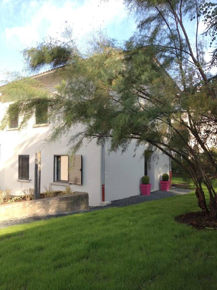 Location de vacances pour 4 personnes, avec Jardin à Tassin-la-Demi-Lune