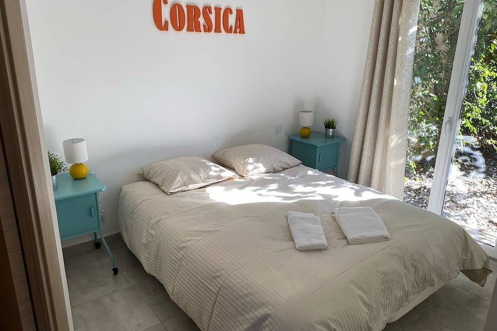 Appartement entier, T3 neuf, contemporain, climatisé, Wifi, Golfe Saint-Florent - Cap Corse, 1mn mer in Farinole, Région de Calvi
