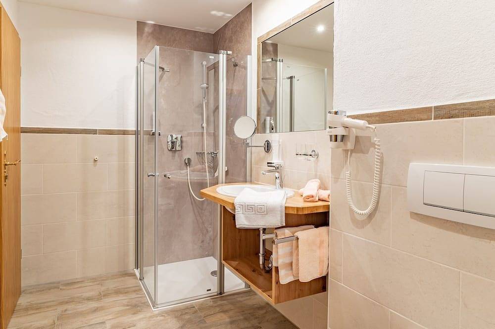 Ganze Wohnung, Drei-Raum-Ferienwohnung Abendrot in Reit im Winkl, Bayerische Alpen