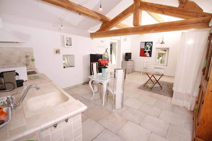 Gîte pour 2 personnes, avec jacuzzi à Allègre-les-Fumades - 3