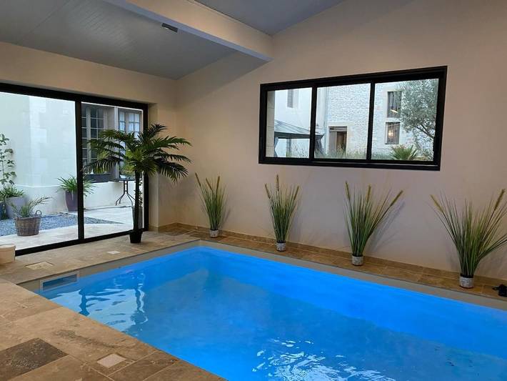 Appartement de vacances pour 2 personnes, avec jacuzzi ainsi que piscine et jardin